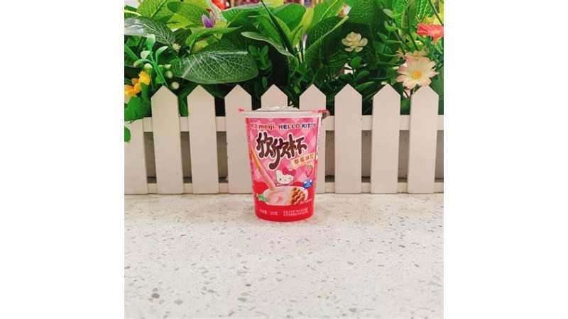 Meiji Hello Kitty Yan Yan gusto Fragola (25gr)